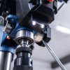 Scheppach TBM 300 Vario stojanová vrtačka s křížovým laserem a LED osvětlením
